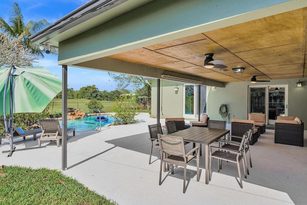Pool Heat I Firepit And Bbq I 75"Tv I Foosball I 581Mbps Cooper City Eksteriør bilde